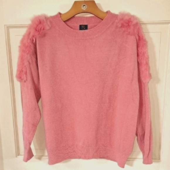 Faux Fur Fuzzy Shoulder Statement Soft Pink Soft Sweater Oversized 12th Heart - Picture 1 of 9